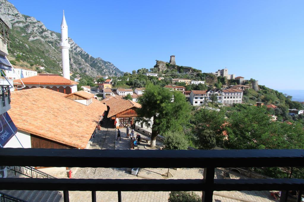 Hotel Panorama Kruje View On The Castle And The Old Town Exterior foto